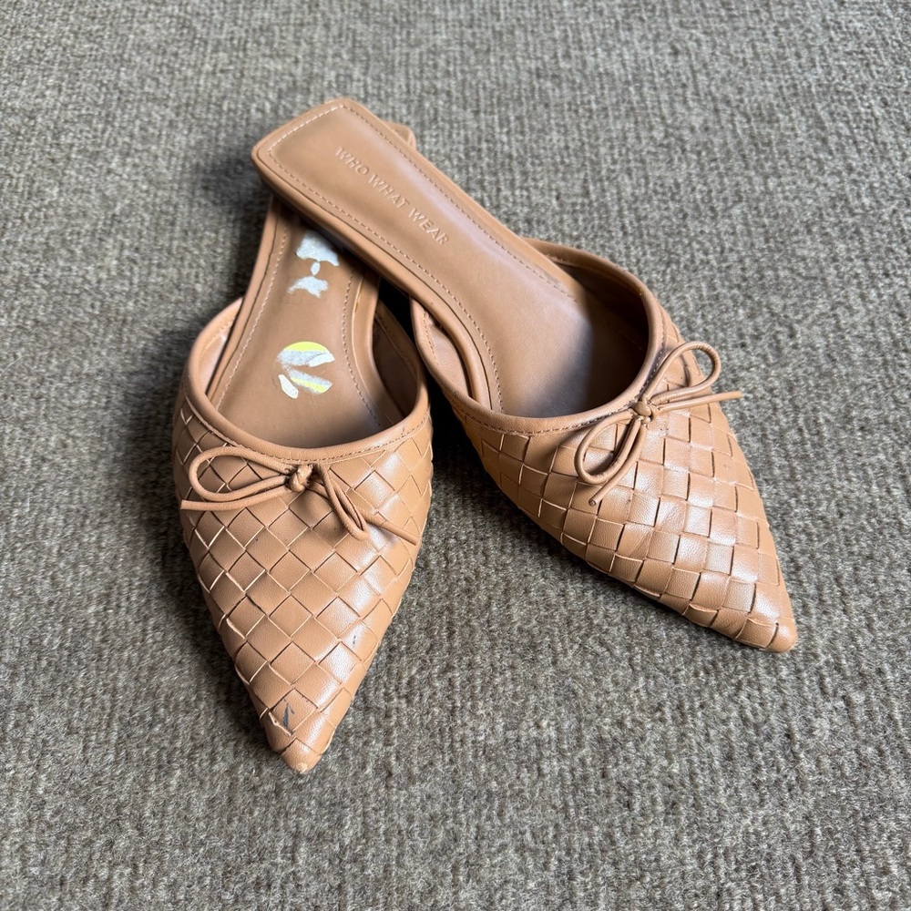 Who What Wear Evelyn Woven Leather Pointed Mules - Picture 2 of 4